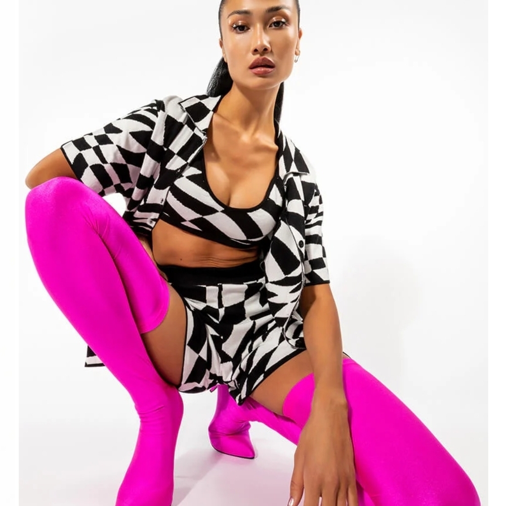 AKIRA Black and White Checkered Top